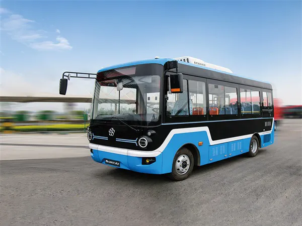 14 орындық Pure Electric мемлекеттік автобусы қолданды