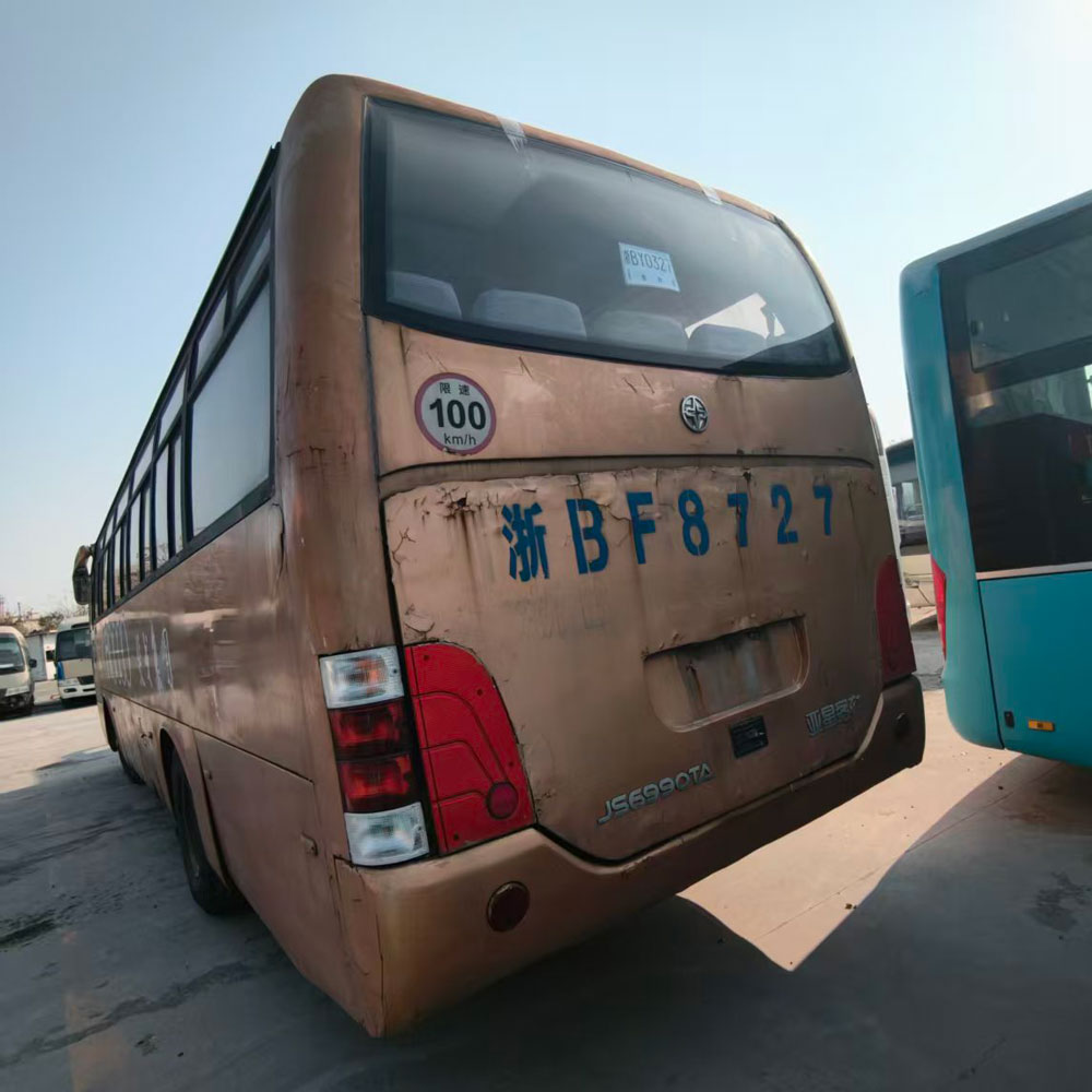 Yaxing 45 орындық дизельдік автобус