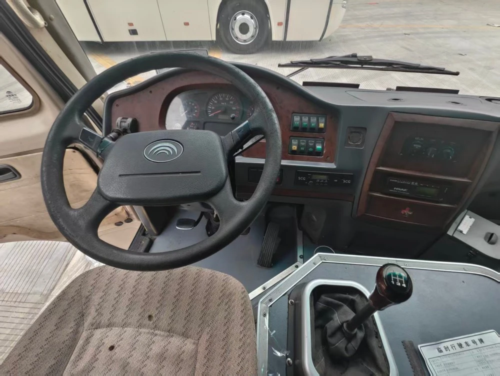 Yutong 6m Used Diesel Bus Yutong 6m Used Diesel Bus