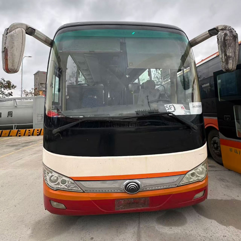 Yutong 39 орындық дизельді екінші қол автобус Yutong 39 орындық дизельді екінші қол автобус