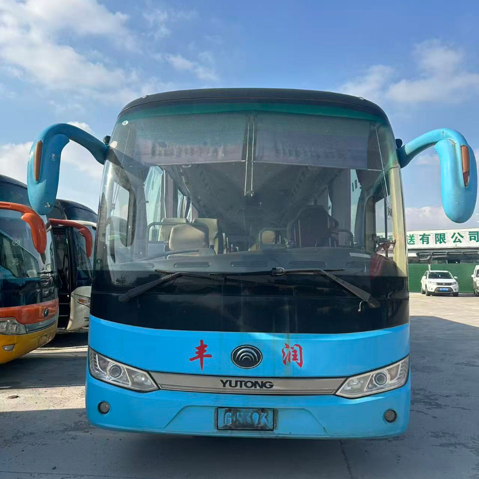Yutong 60 орындық дизельді автобус Yutong 60 орындық дизельді автобус